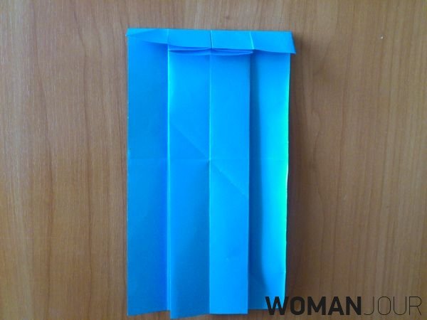 Платье из бумаги в технике оригами