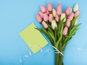 Как выбрать цветы для девушки на 8 Марта