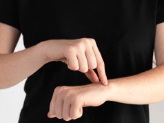 чешется линия судьбы значение и приметы