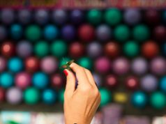 Плетение браслетов на станке из резинок