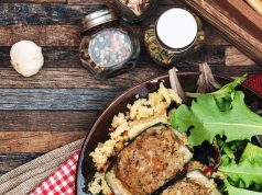 Шницель из фарша на сковороде: простой рецепт