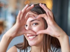 Комплименты девушке о глазах своими словами