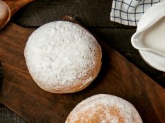 Булочки с заварным кремом из дрожжевого теста