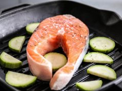 Стейк из форели в духовке