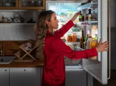 Почему не стоит спешить выбрасывать старый холодильник: он ещё послужит