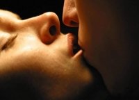Как доставить удовольствие поцелуем