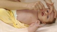 Как почистить носик новорожденному