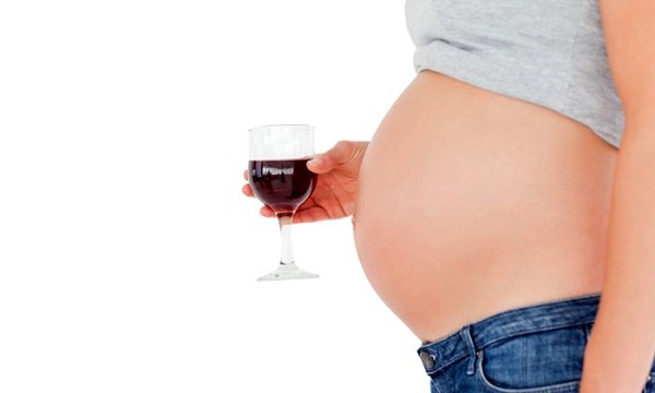 Можно ли пить вино беременным?